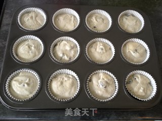 蓝莓纸杯蛋糕的做法步骤：15