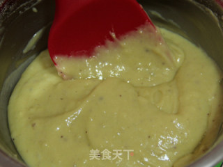莓果酸奶戚风蛋糕的做法步骤：3