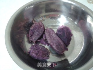奶香紫薯小饼的做法步骤：1