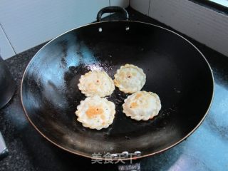油渣煎饼的做法步骤：12
