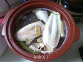 墨魚炖鸡的做法步骤：4