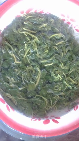 野苋菜肉包子的做法步骤：3