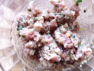 鲜肉大包的做法步骤：2