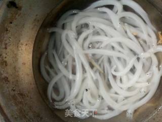 银鱼羹的做法步骤：1