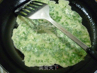 艾草煎饼果子的做法步骤：10