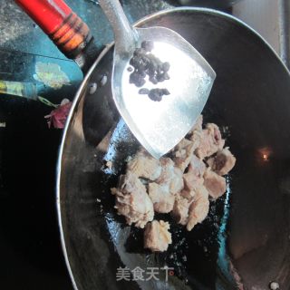 土豆蒸排骨的做法步骤：6
