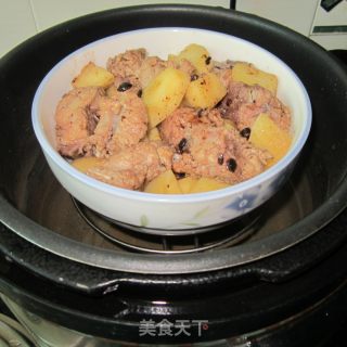 土豆蒸排骨的做法步骤：8
