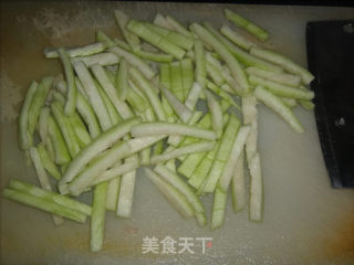 糖醋西瓜皮的做法步骤：2