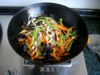 鱼香肉丝的做法步骤：10