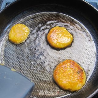 五香南瓜饼的做法步骤：6