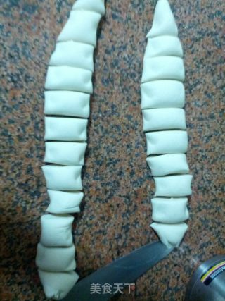 美味鲜肉包子的做法步骤：10