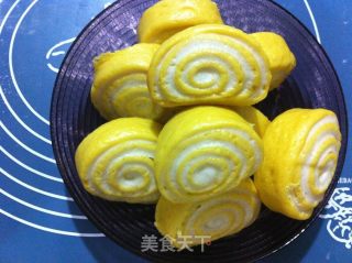 奶香南瓜双色馒头的做法步骤：11