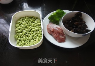 【毛豆木耳炒肉丝】的做法步骤：1