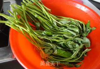 【蒜末空心菜】的做法步骤：2