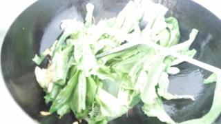 素炒油麦菜的做法步骤：4