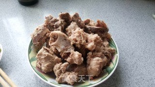 红烧排骨焖豆角的做法步骤：2