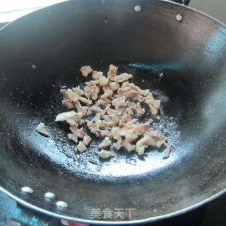 猪肉蒜苔炒油豆腐的做法步骤：5