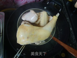 【营养靓汤】——茶树菇煲鸡的做法步骤：5
