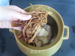 【营养靓汤】——茶树菇煲鸡的做法步骤：7
