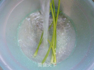 香芹玉米面煎饼的做法步骤：4