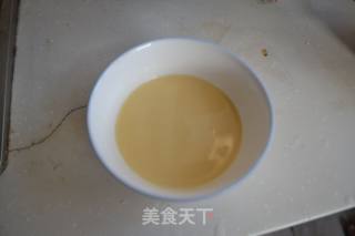 肉松鸡蛋卷的做法步骤：1