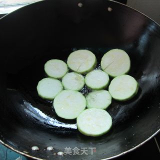 美味丝瓜片的做法步骤：3