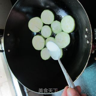 美味丝瓜片的做法步骤：4