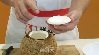 椰子炖乌鸡的做法步骤：1