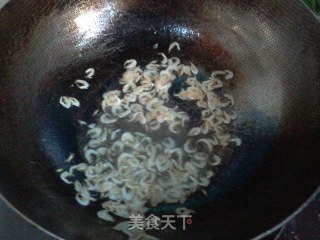 蒜香虾皮西葫芦的做法步骤：3