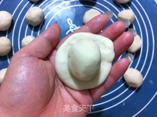 榨菜鲜肉月饼的做法步骤：9