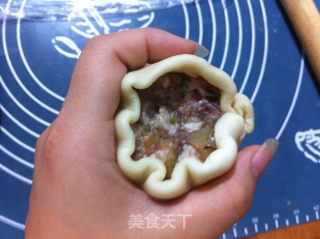 榨菜鲜肉月饼的做法步骤：21