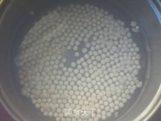 西瓜西米露的做法步骤：1