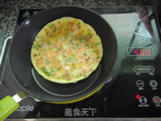【虾仁火腿鸡蛋饼】--- 值得推荐的早餐饼的做法步骤：9