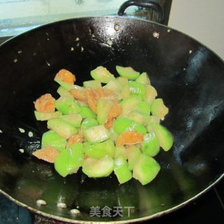 油豆腐煮丝瓜的做法步骤：7