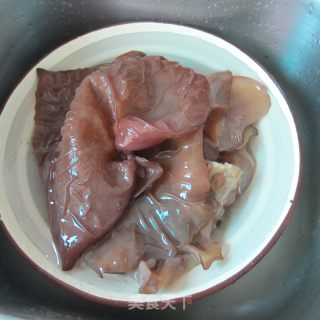 香卤木耳的做法步骤：2