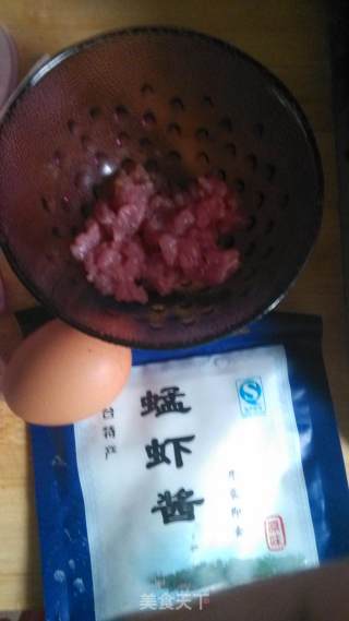 炒虾酱的做法步骤：1
