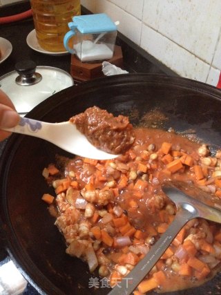 番茄什锦鲜虾饭的做法步骤：4