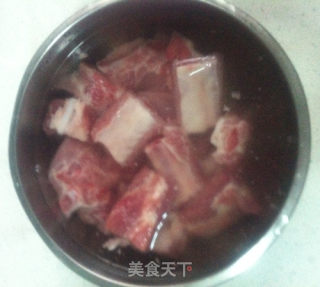 排骨蒸面的做法步骤：1