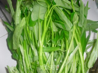 凉拌空心菜的做法步骤：1