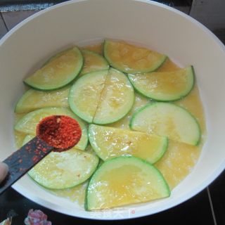 煎嫩南瓜片的做法步骤：6