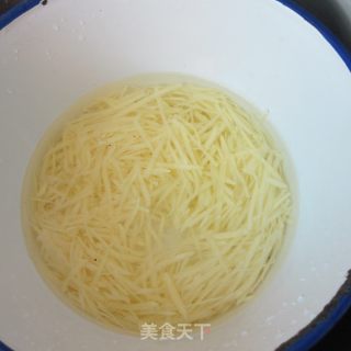 炒土豆丝的做法步骤：3