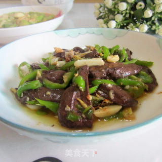 辣炒鸭血的做法步骤：12