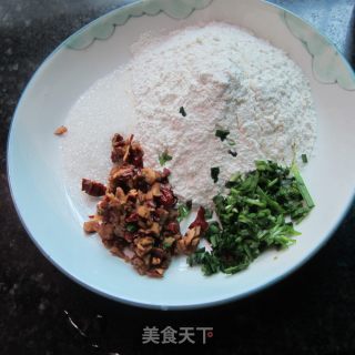红枣韭菜锅贴的做法步骤：1