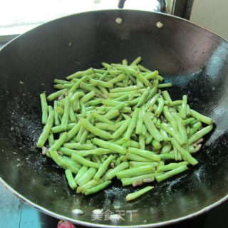 素炒鲜豆角的做法步骤：7