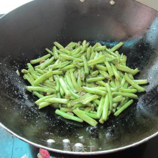 素炒鲜豆角的做法步骤：8