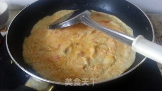 香菇猪肉鸡蛋卷的做法步骤：7