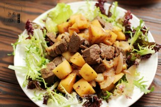 黑胡椒苹果牛肉粒的做法步骤：19