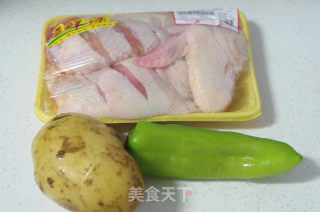 红烧土豆鸡块饭的做法步骤：1