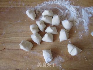 西葫芦肉馅锅贴的做法步骤：7