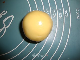 广式月饼的做法步骤：7